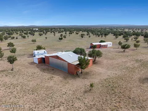 857 W Java Dr, Ash Fork, AZ 86320 photo 2