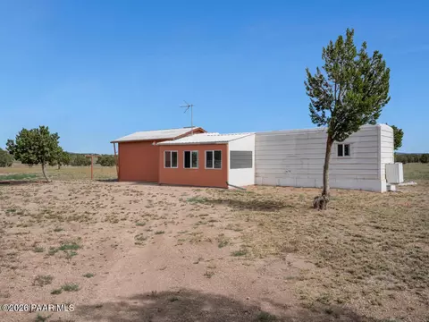 857 W Java Dr, Ash Fork, AZ 86320 photo 3