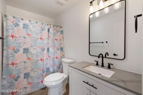 Bath - 10833 E Oxbow Dr, Dewey, AZ 86327 photo 1 of 2