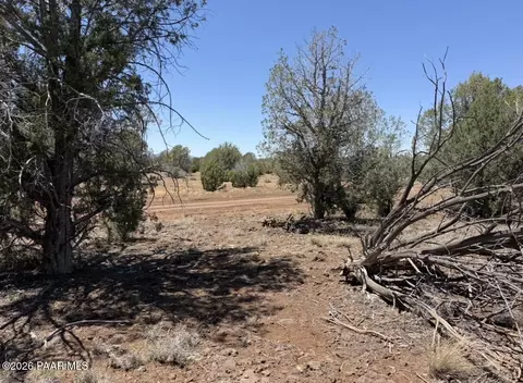 5589 N Randall Blvd, Williams, AZ 86046