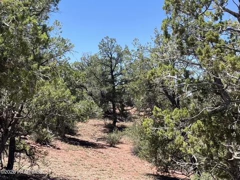 201 Cathedral Valley Rd, Ash Fork, AZ 86320