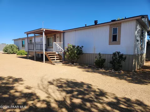 25425 N Cedar Dr, Paulden, AZ 86334