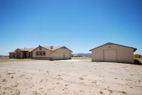 3555 W Big Chino Rd, Paulden, AZ 86334
