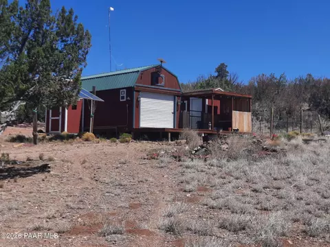 1309 W Badger Flats Rd, Seligman, AZ 86337