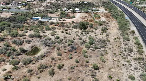 19500 E Indian Hills Dr, Black Canyon City, AZ 85324