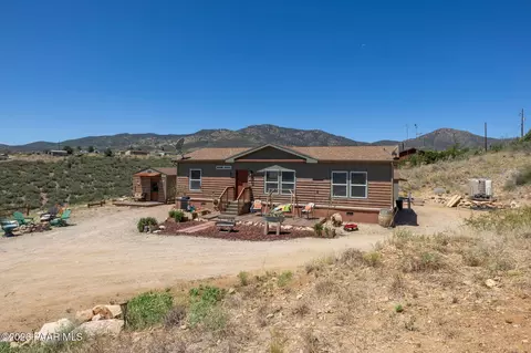 9355 E Wolf Rd, Dewey, AZ 86327 photo 2