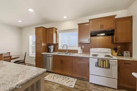 9355 E Wolf Rd, Dewey, AZ 86327 photo 17