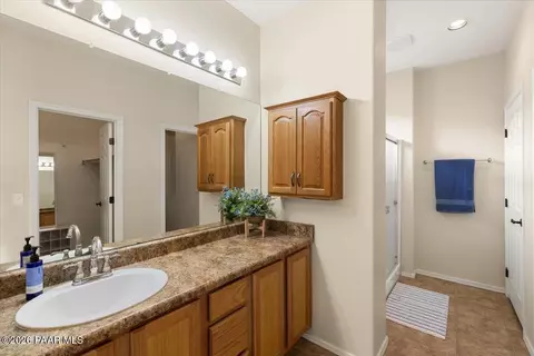 Bath - 13023 E Lima St, Dewey, AZ 86327 photo 1 of 2