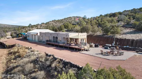 2932 N Skylight Dr, Kingman, AZ 86401
