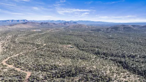 View/Area - 10664 E Austin Loop, Kingman, AZ 86401 photo 4 of 9