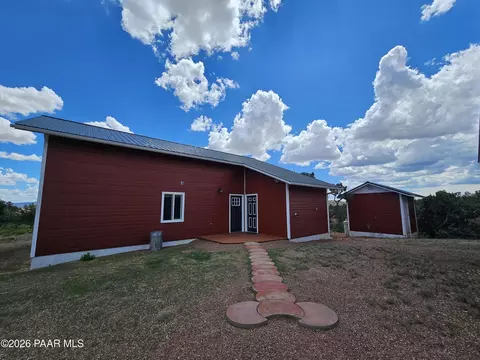 Exterior - 10664 E Austin Loop, Kingman, AZ 86401 photo 4 of 7