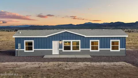 3419 W Cherry Blossom Ln, Paulden, AZ 86334