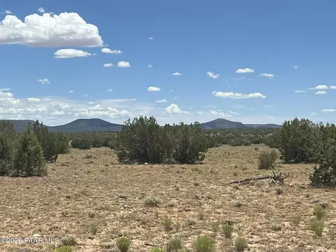 59 Rocky Rabbit Rd, Ash Fork, AZ 86320 photo 8