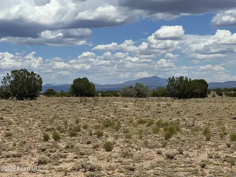 59 Rocky Rabbit Rd, Ash Fork, AZ 86320 photo 3