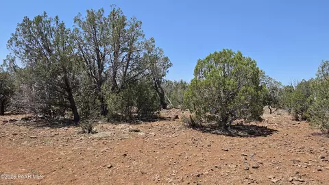1026 S2 Arco Pipeline, Seligman, AZ 86046