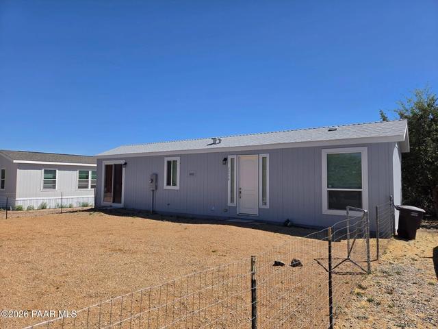 20779 E Sierra Dr, Mayer, AZ 86333