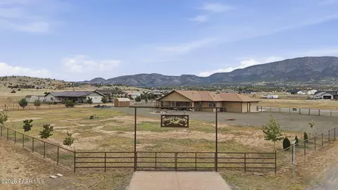 9860 N Loper Rd, Prescott Valley, AZ 86315