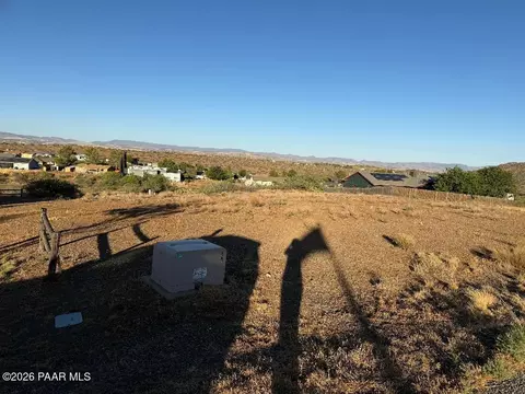 17748 E Bluejay Dr, Mayer, AZ 86333