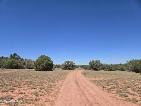 236 W Kings Ranch Rd, Ash Fork, AZ 86320 photo 9