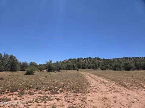 236 W Kings Ranch Rd, Ash Fork, AZ 86320 photo 8