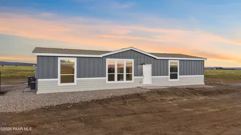 27139 N Kingdom Ct, Paulden, AZ 86334