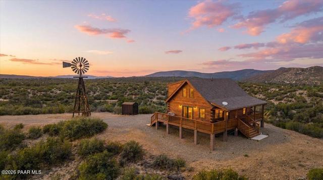 11850 W Faded Whistle Rd, Skull Valley, AZ 86338