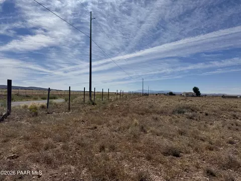 3555 Big Chino Lot Only Rd, Paulden, AZ 86334