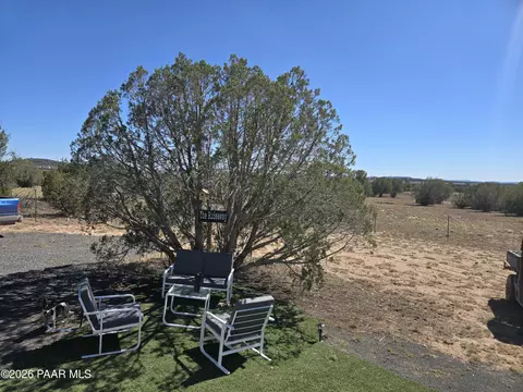 13 W Couchman Trl, Ash Fork, AZ 86320 photo 13
