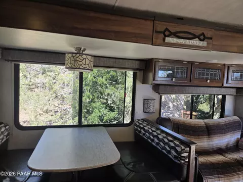 13 W Couchman Trl, Ash Fork, AZ 86320 photo 11