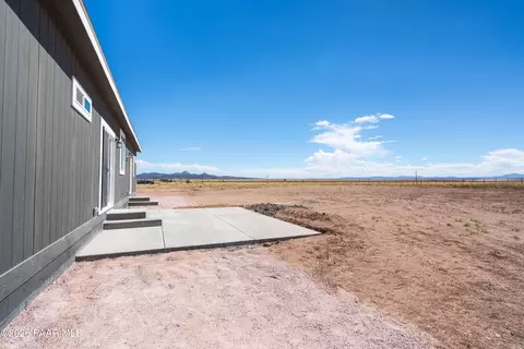 26894 N Chicory Way, Paulden, AZ 86334 photo 5