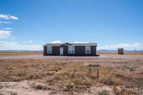 26894 N Chicory Way, Paulden, AZ 86334 photo 3