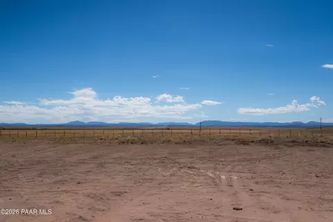 26894 N Chicory Way, Paulden, AZ 86334 photo 8