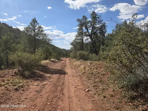 444 S 445 S Arizona Rd, Ash Fork, AZ 86320 photo 2