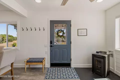 Entry Way - 13680 E Trails End, Dewey-humboldt, AZ 86327 photo 1 of 3