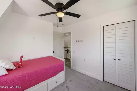 Bedroom - 13680 E Trails End, Dewey-humboldt, AZ 86327 photo 5 of 7