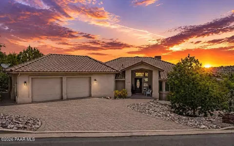 3005 La Questa, Prescott, AZ 86305
