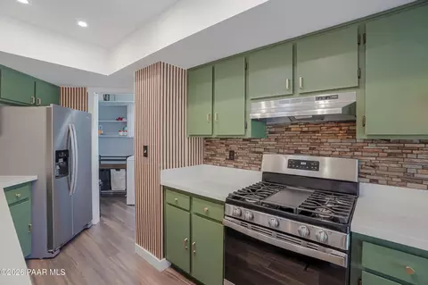 Kitchen - 11015 E Singletree Trl, Dewey, AZ 86327 photo 1 of 3