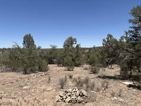 52655 N Conquistador Pkwy, Seligman, AZ 86337