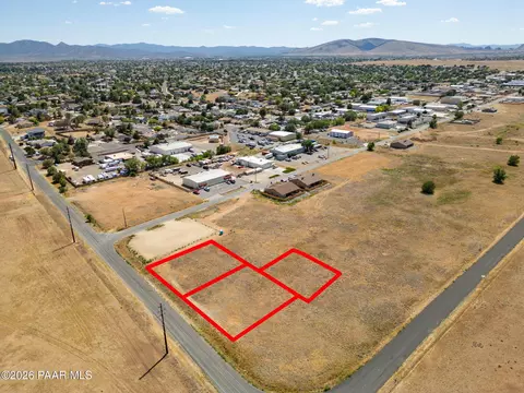 5967 N Pine Cir, Prescott Valley, AZ 86314