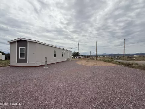 11 E Antelope Run Rd, Paulden, AZ 86334 photo 2