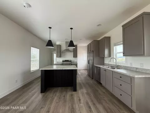 11 E Antelope Run Rd, Paulden, AZ 86334 photo 5