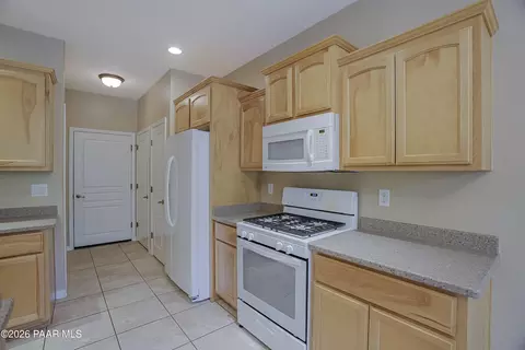 Kitchen - 13108 E Cancun St, Dewey, AZ 86327 photo 4 of 4