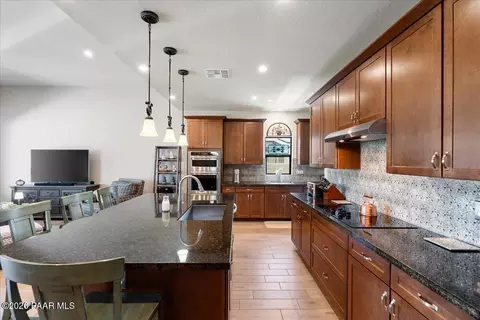 Kitchen - 5682 E Killen Loop, Prescott Valley, AZ 86314 photo 3 of 4