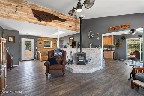 Entry Way - 14020 E Ridge Way, Dewey, AZ 86327 photo 1 of 3