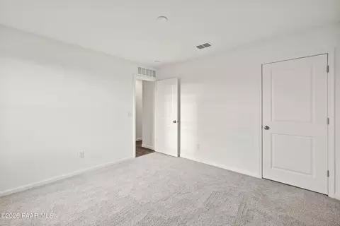 Bedroom - 19980 E Ocotillo Dr, Mayer, AZ 86333 photo 5 of 6
