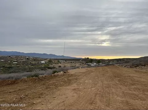 17460 E Roper Way, Dewey-humboldt, AZ 86327 photo 4