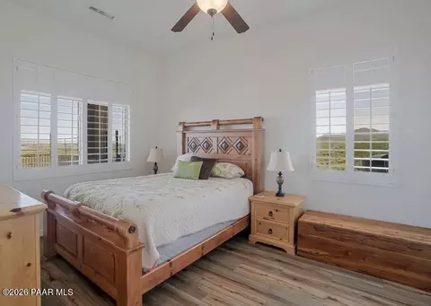 Bedroom - 15565 E Devon Mont Ln, Dewey, AZ 86327 photo 3 of 3