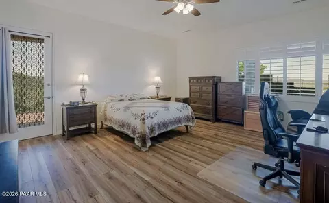 Bedroom - 15565 E Devon Mont Ln, Dewey, AZ 86327 photo 1 of 3