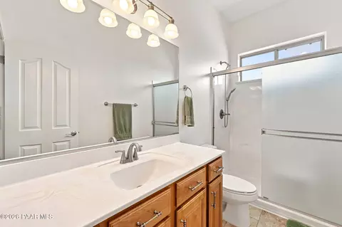 Bath - 15565 E Devon Mont Ln, Dewey, AZ 86327 photo 2 of 3