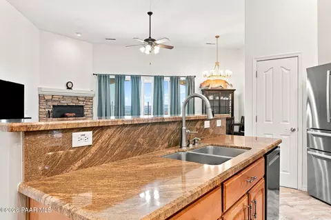 Kitchen - 15565 E Devon Mont Ln, Dewey, AZ 86327 photo 4 of 5